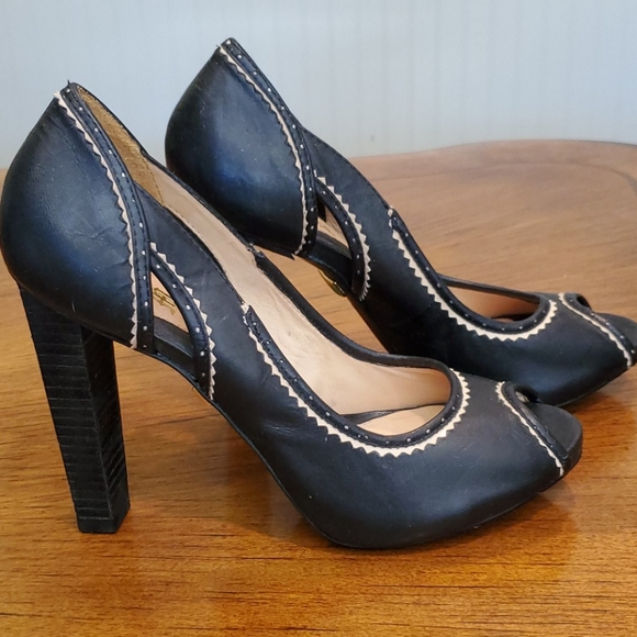 NWT L.A.M.B heels - Picture 4 of 8